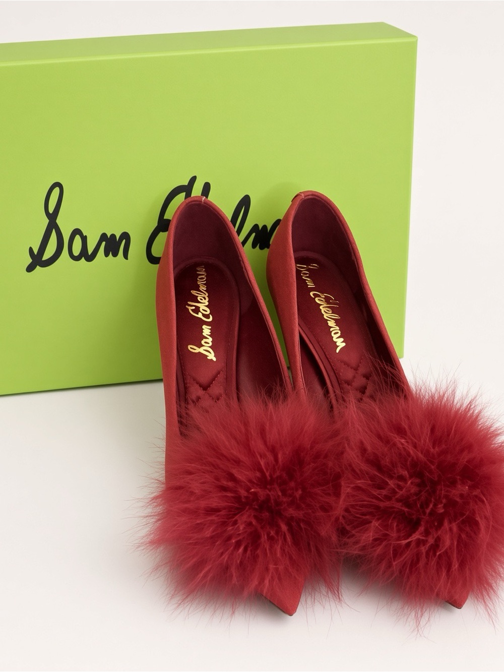 Sam Edelman Hazel Plush Feather Pom Pump